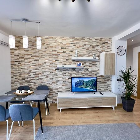 Cozy Apartment In Valencia! Wi-Fi ! Bagian luar foto