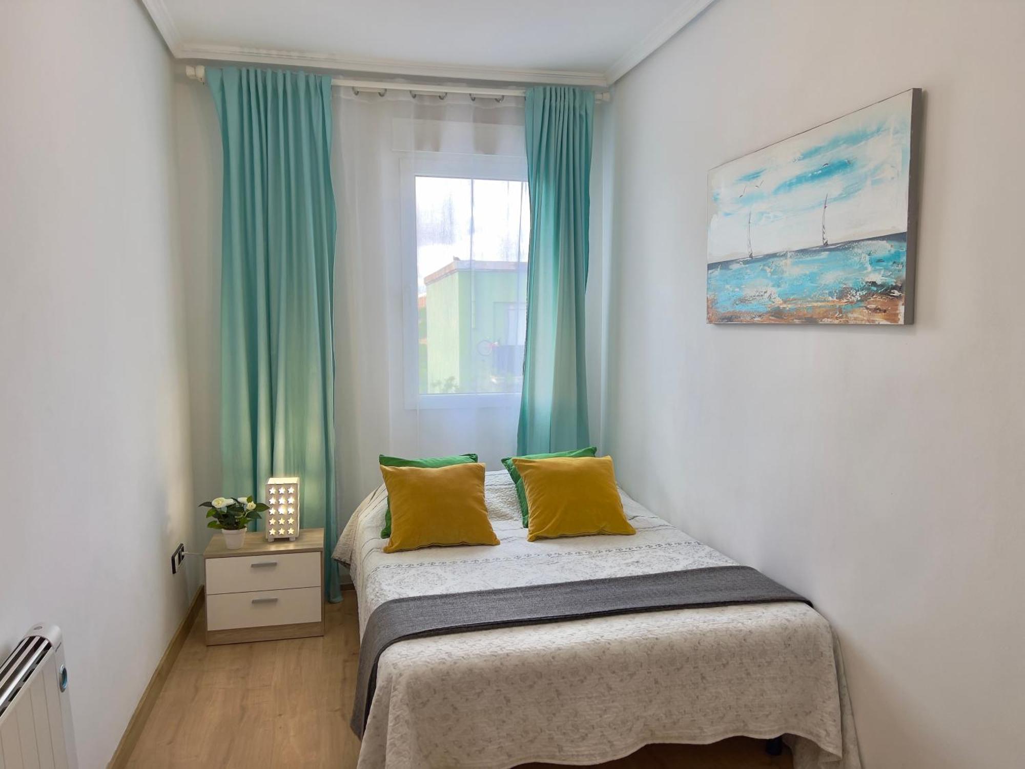 Cozy Apartment In Valencia! Wi-Fi ! Bagian luar foto