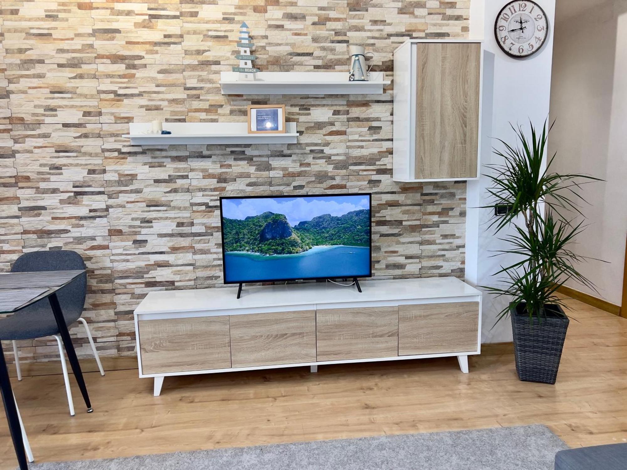 Cozy Apartment In Valencia! Wi-Fi ! Bagian luar foto